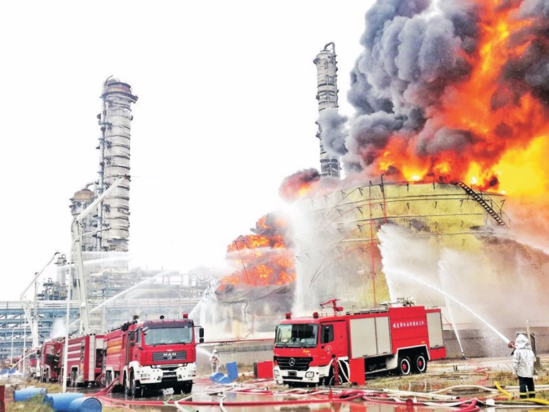 2015.4 福建漳州古雷石化火場救援 2015.4 福建漳州古雷石化火場救援
